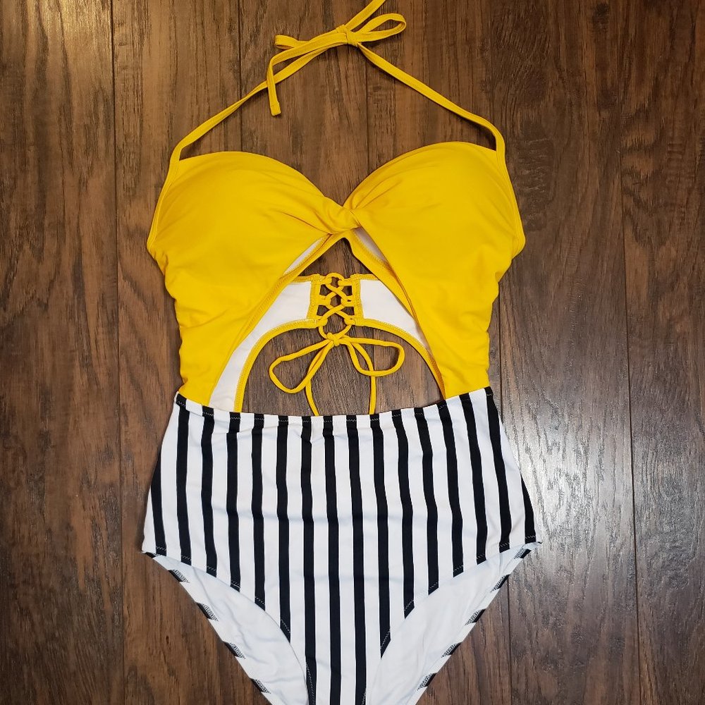 Super cute one piece bathing suit